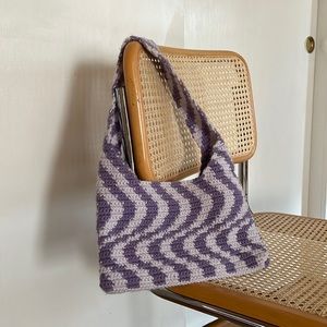 Purple swirl crochet bag